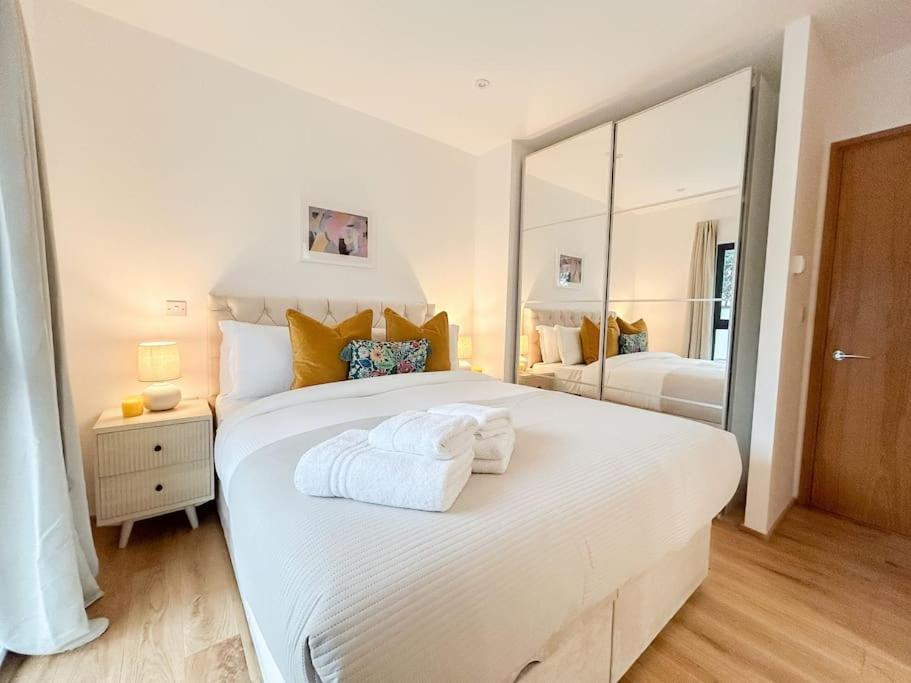 Apartamento Stylish 2 Bed With Large Terrace Londres